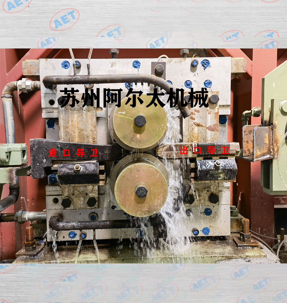 预精轧进口与出口导卫